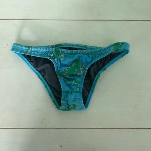 Jolyn Europe Bottoms — Palm Trees Pattern